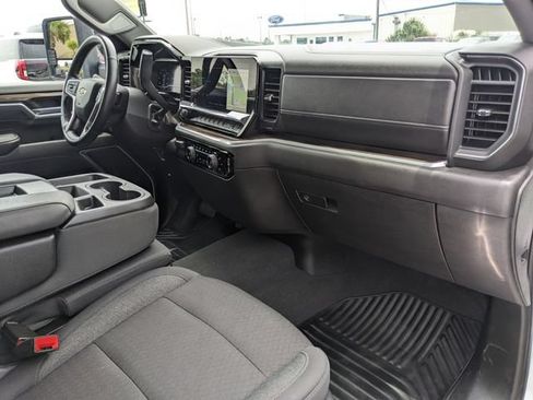 Used 2025 Chevrolet Silverado 2500 LT w/ Convenience Package AWD/4WD image 13