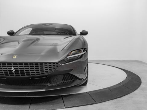 Certified 2022 Ferrari Roma image 45