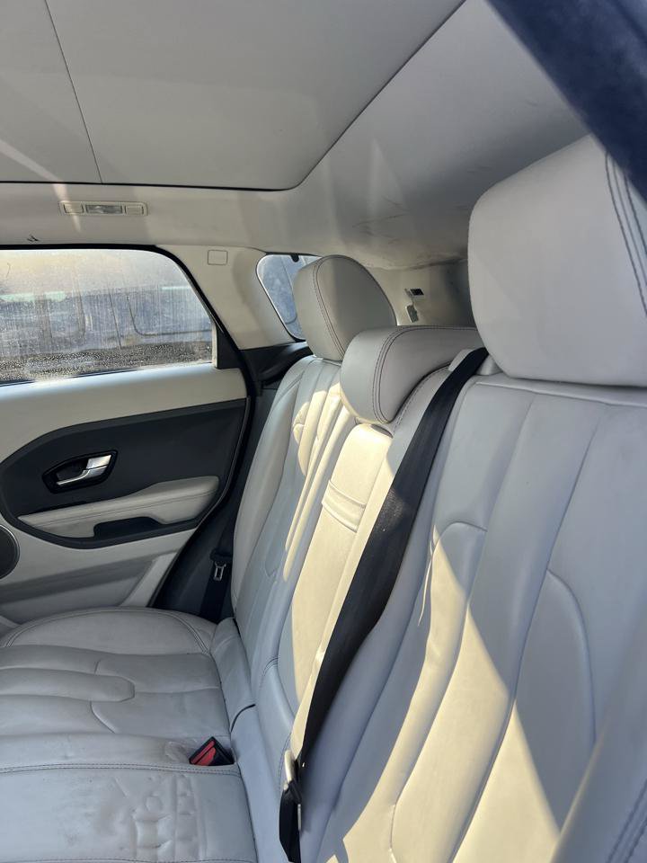 Used 2013 Land Rover Range Rover Evoque Prestige w/ Prestige Premium Pkg AWD/4WD image 6