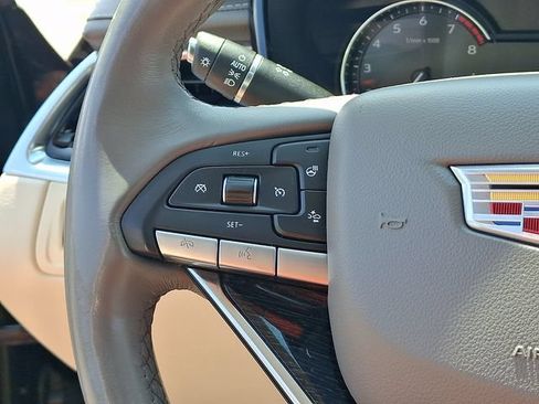 Used 2021 Cadillac XT6 Premium Luxury AWD/4WD image 22