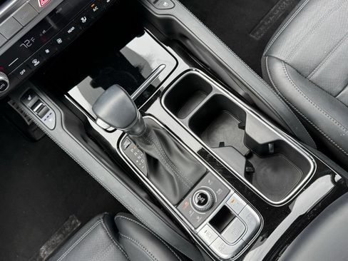 Used 2024 Kia Telluride SX Prestige AWD/4WD image 39
