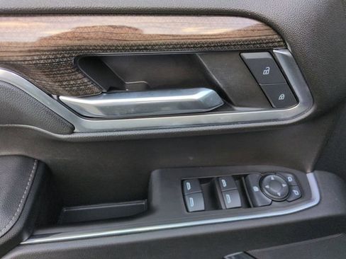 Used 2024 Chevrolet Silverado 1500 LT image 23