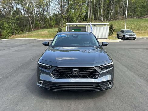 Certified 2023 Honda Accord Touring image 2