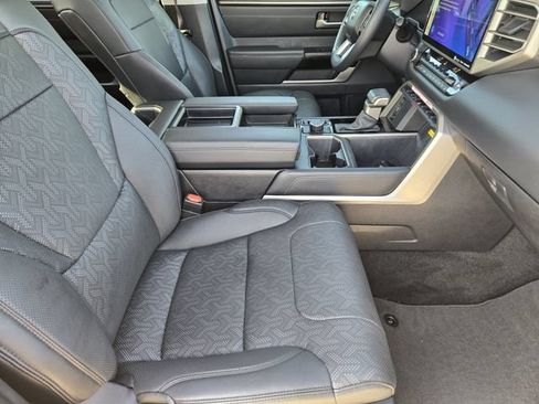 Used 2024 Toyota Tundra Limited w/ Power Package AWD/4WD image 13
