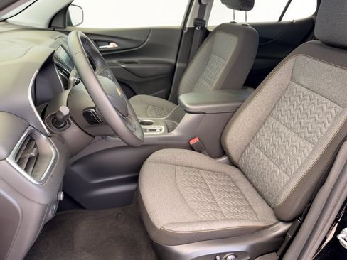 Used 2024 Chevrolet Equinox LT FWD image 5