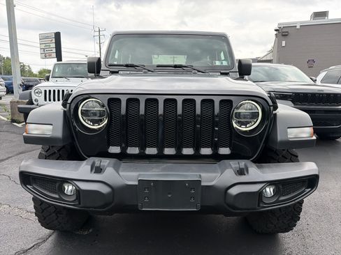Used 2021 Jeep Wrangler Willys AWD/4WD image 2
