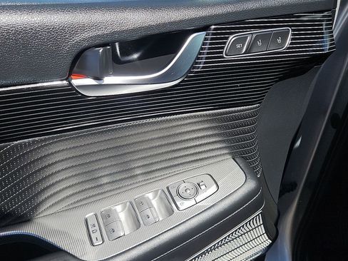 Used 2024 Hyundai Palisade Calligraphy image 12