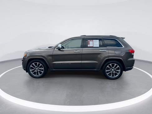 Used 2017 Jeep Grand Cherokee Overland AWD/4WD image 6