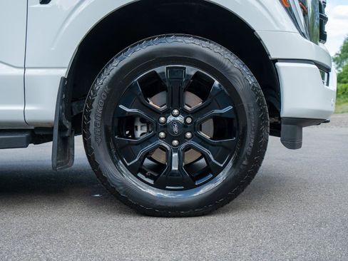 Used 2023 Ford F150 Lariat w/ Equipment Group 502A High AWD/4WD image 9