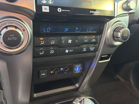 Certified 2024 Toyota 4Runner Limited AWD/4WD image 27