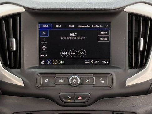 Used 2023 GMC Terrain SLE w/ Driver Convenience Package image 17