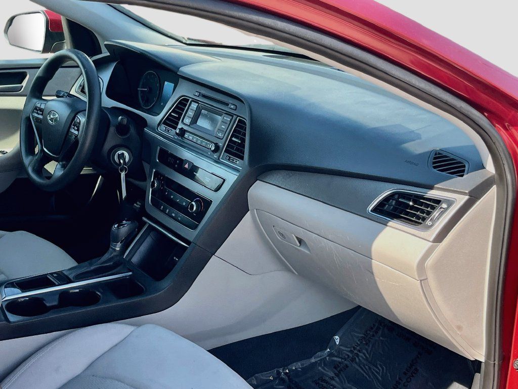 Used 2016 Hyundai Sonata SE FWD image 25