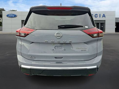 Used 2024 Nissan Rogue Platinum w/ Platinum Premium Package AWD/4WD image 5