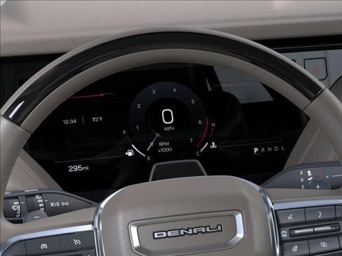 New 2026 GMC Yukon Denali w/ Denali Reserve Package RWD image 18