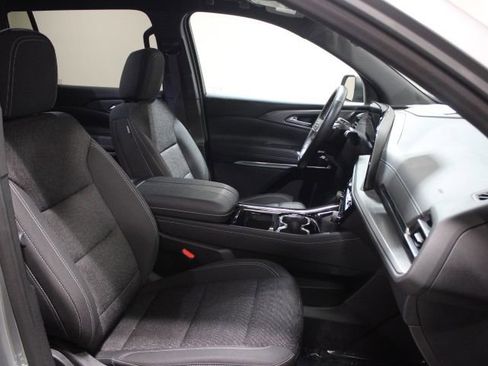 Certified 2024 Chevrolet Traverse LS image 24