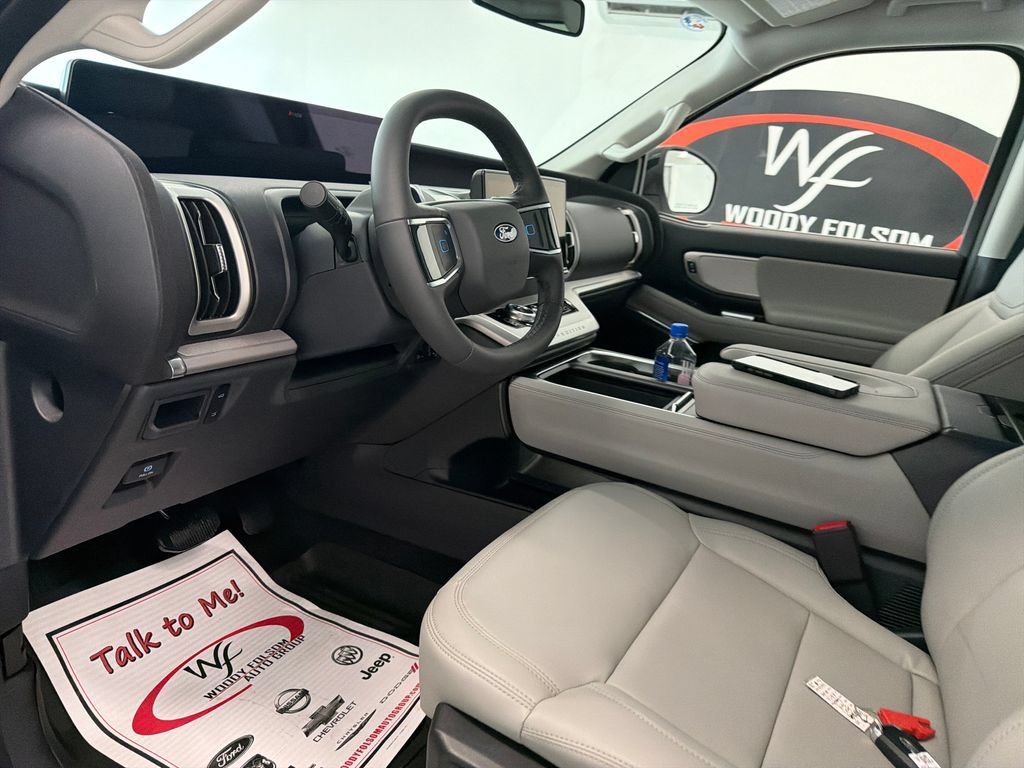 New 2027 Ford Expedition Active RWD image 13