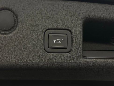 Used 2024 Chevrolet Equinox LT image 10