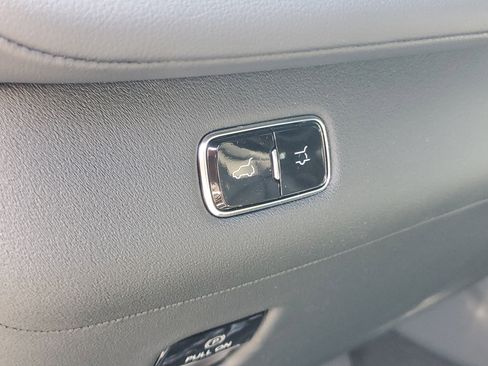 New 2026 Lincoln Navigator Reserve w/ Jet Appearance Package AWD/4WD image 15