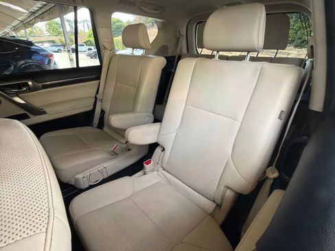 Certified 2022 Lexus GX 460 Premium AWD/4WD image 10