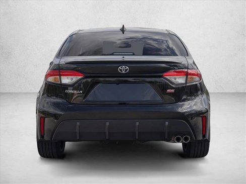 Used 2025 Toyota Corolla SE FWD image 6