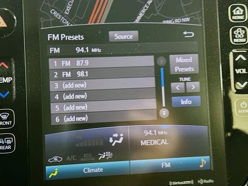 Used 2020 Toyota Prius Prime XLE image 19