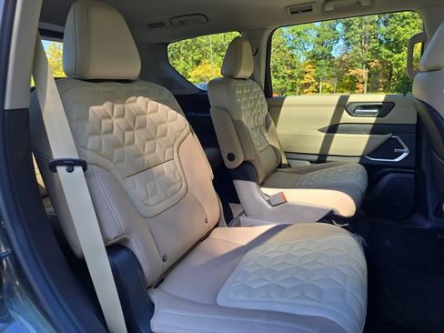 New 2026 Nissan Armada Platinum w/ Convenience Package image 18