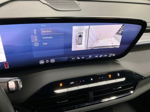 Used 2025 Buick Enclave Sport Touring image 21