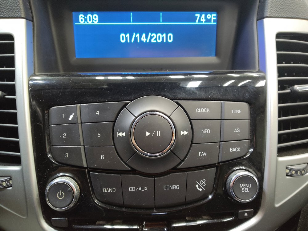 Used 2014 Chevrolet Cruze LT FWD image 25