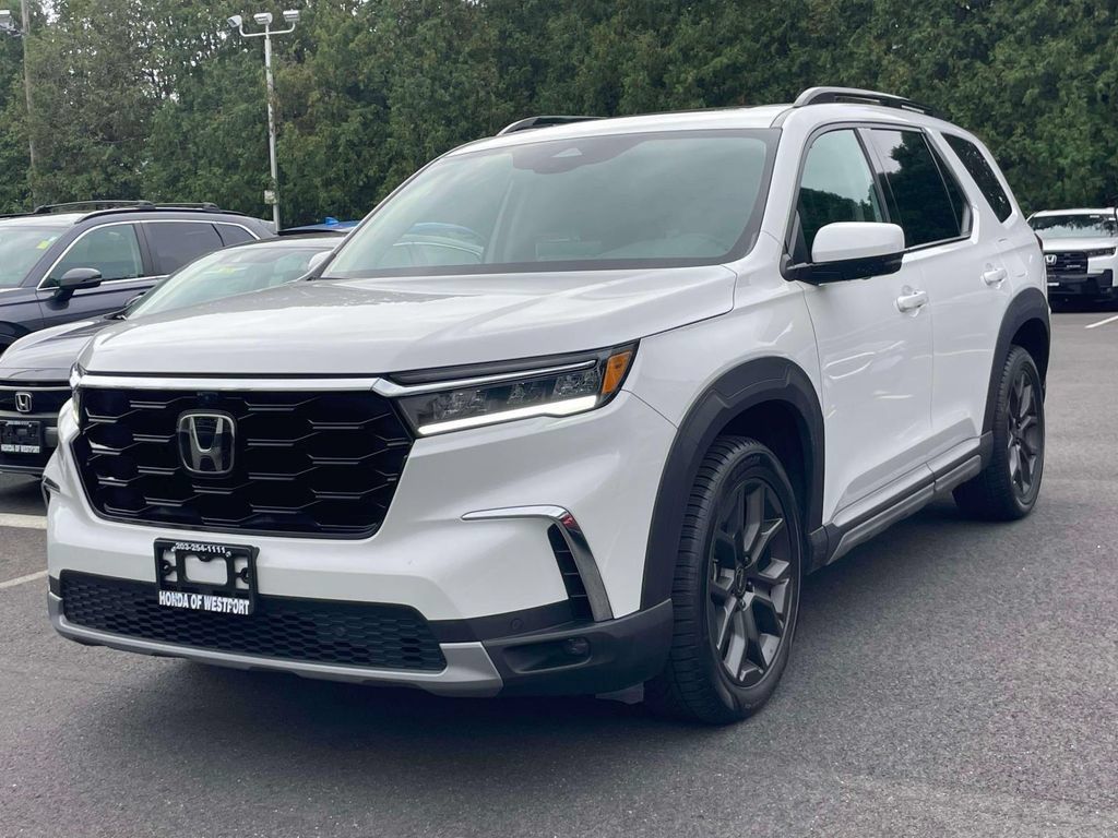 Certified 2023 Honda Pilot Elite image 3