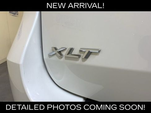 Used 2022 Ford Explorer XLT w/ Equipment Group 202A AWD/4WD image 19