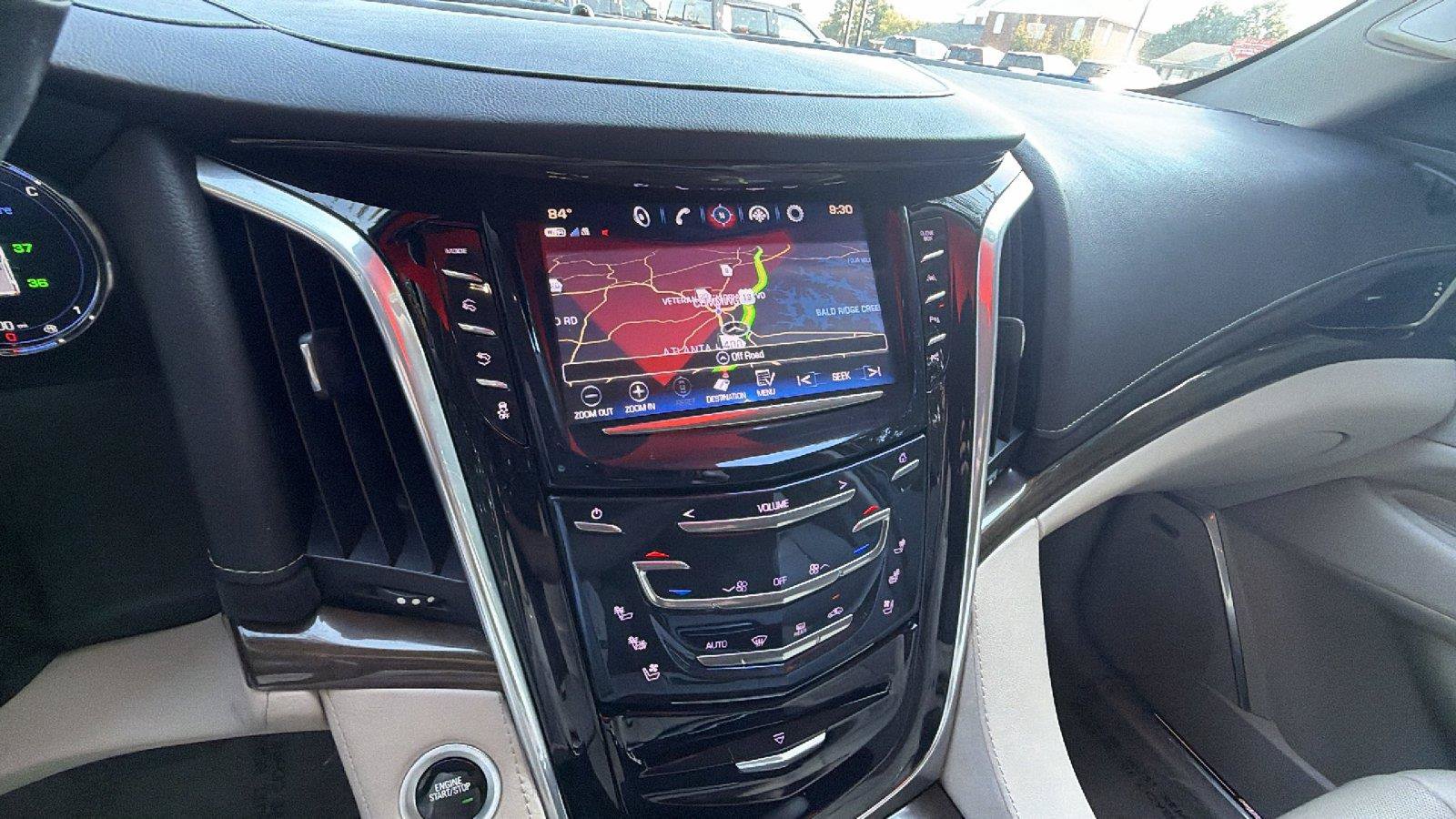 Used 2020 Cadillac Escalade Luxury RWD image 6