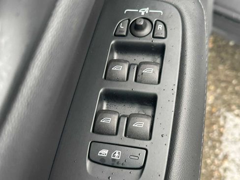 Certified 2025 Volvo V60 B5 Cross Country Plus image 21