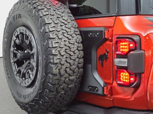 Used 2024 Ford Bronco Raptor w/ Interior Carbon Fiber Pack 6 AWD/4WD image 34