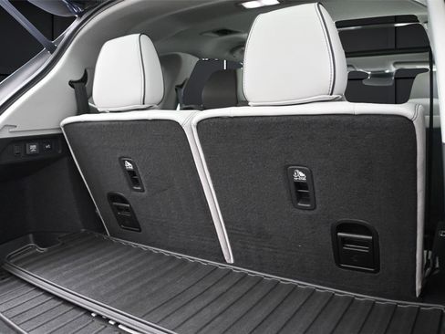 Certified 2026 Acura MDX SH-AWD w/ Advance Package image 23