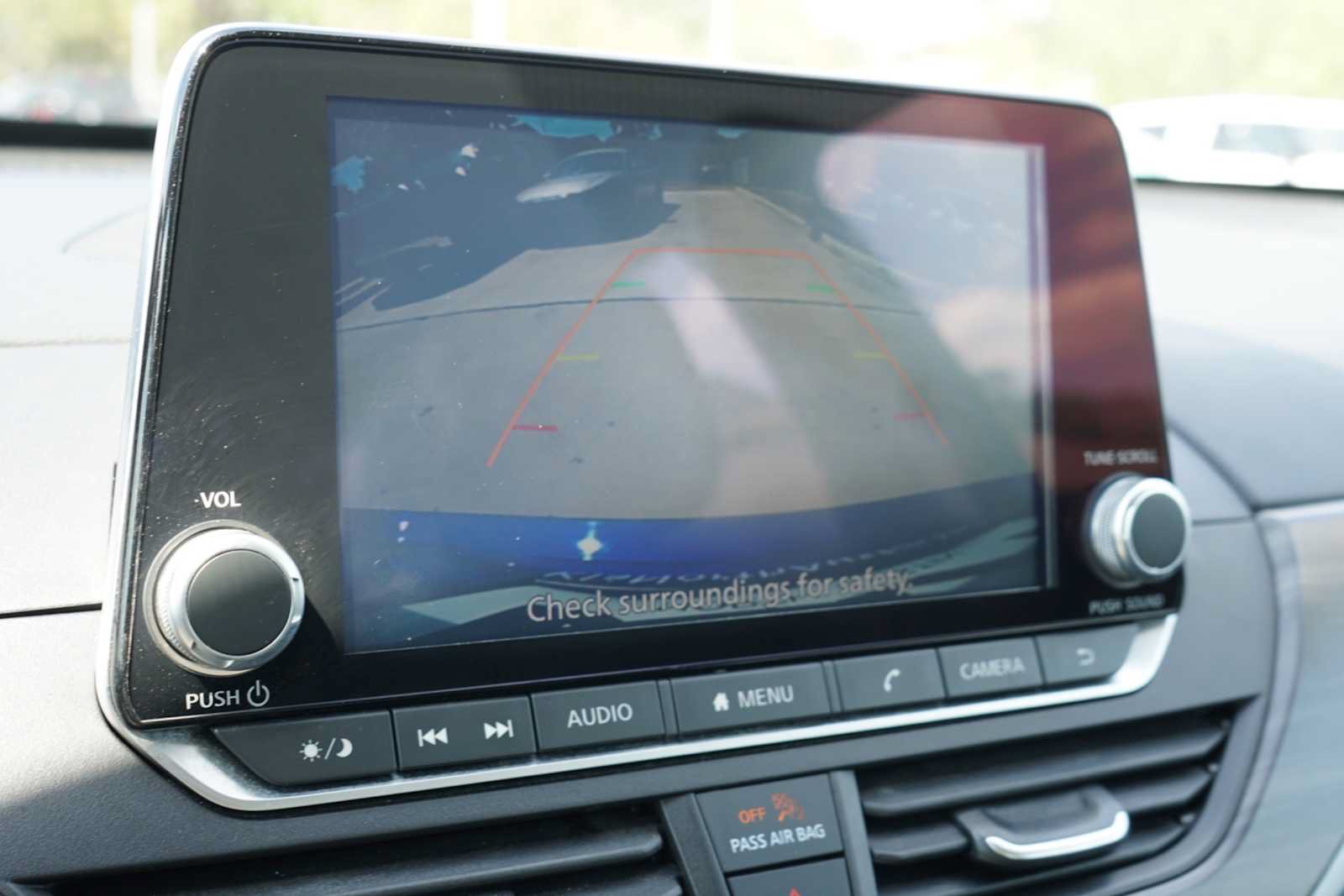 Used 2025 Nissan Altima 2.5 SV FWD image 10