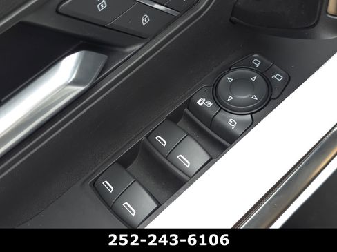 Used 2025 GMC Hummer EV 3X AWD/4WD image 40