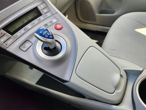 Used 2012 Toyota Prius Three w/ Solar Roof Pkg FWD image 21