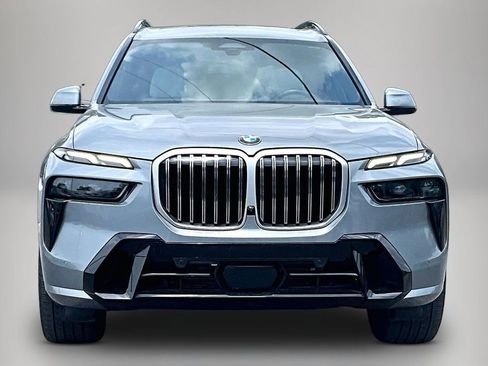Used 2023 BMW X7 xDrive40i AWD/4WD image 3