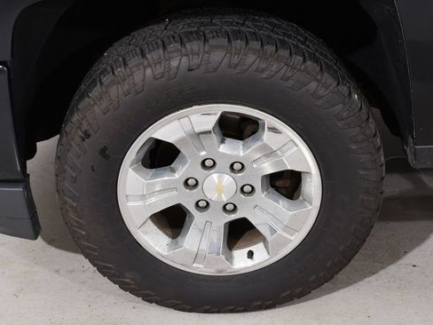 Used 2018 Chevrolet Silverado 1500 LT w/ All Star Edition AWD/4WD image 24