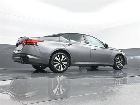 Used 2021 Nissan Altima 2.5 SV image 22