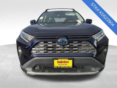 Used 2019 Toyota RAV4 Limited image 2