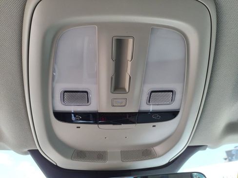 Certified 2025 Volvo XC90 T8 Plus w/ Protection Package image 20