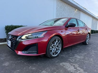 Used 2024 Nissan Altima 2.0 SR