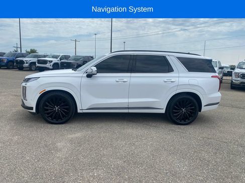 Used 2024 Hyundai Palisade Calligraphy AWD/4WD image 3