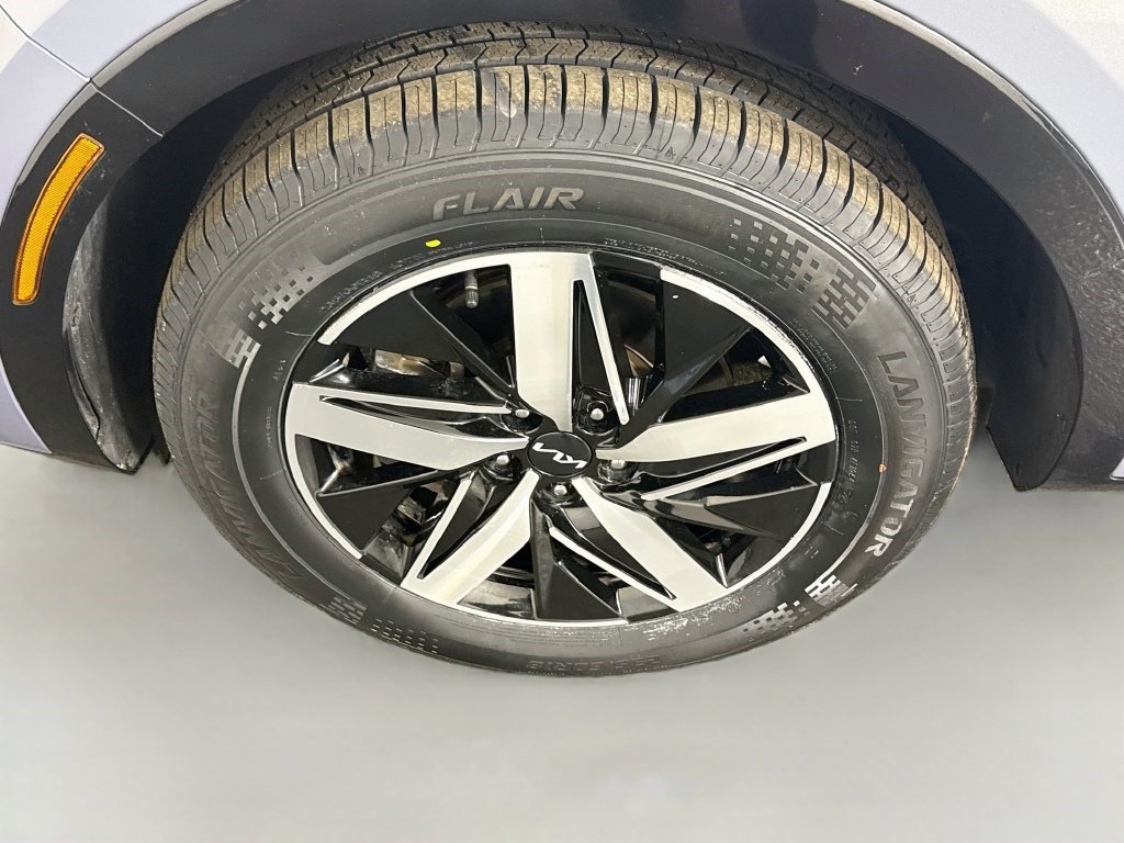 Used 2023 Kia Sorento S w/ Panoramic Sunroof Package FWD image 37