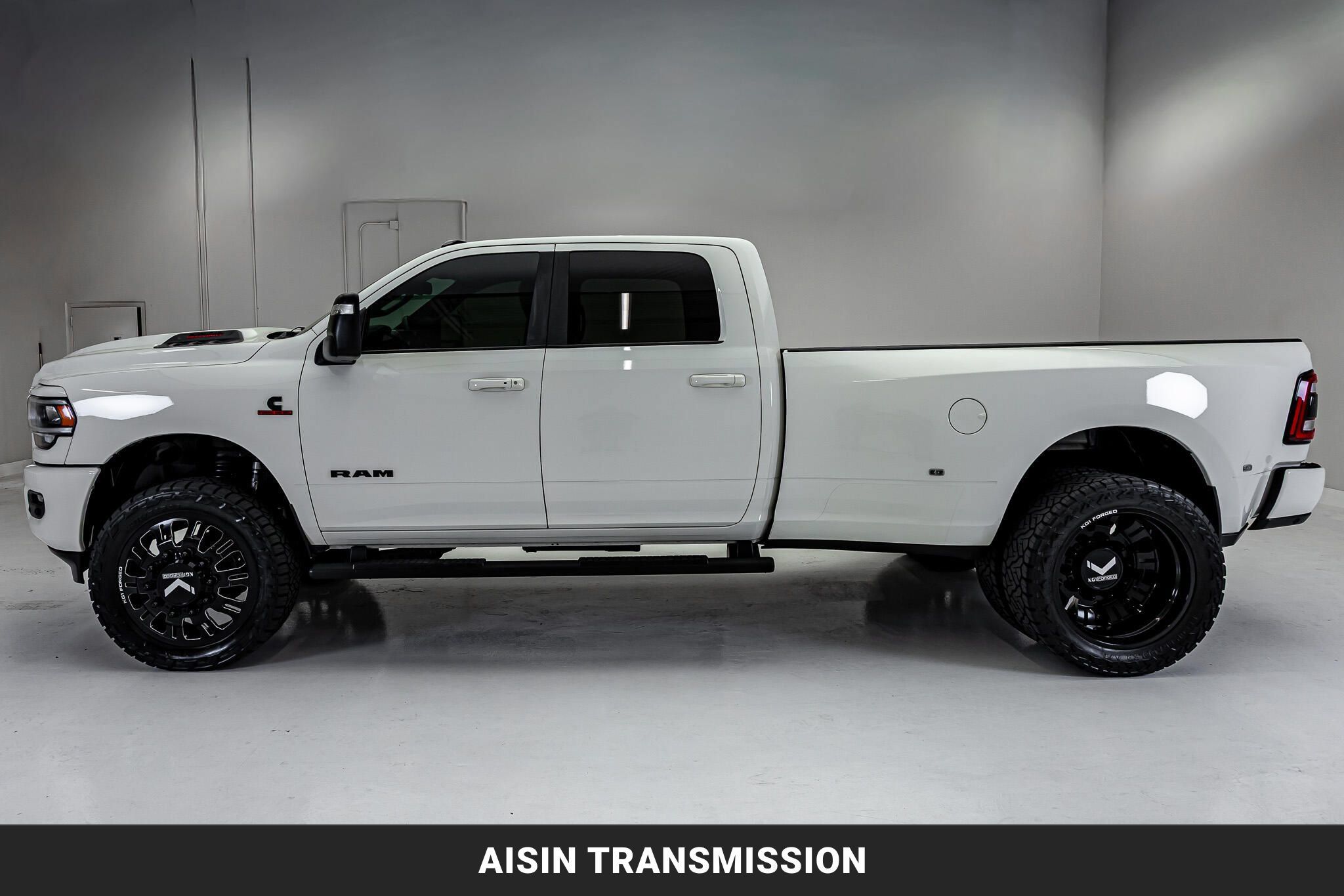 Used 2024 RAM 3500 Laramie w/ Night Edition AWD/4WD image 5