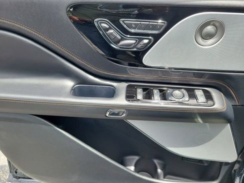 Used 2025 Lincoln Aviator Black Label AWD/4WD image 20