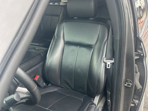 Used 2020 Ford Expedition Max XLT w/ Equipment Group 202A image 4