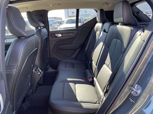 New 2026 Volvo XC40 B4 Core w/ Climate Package image 3