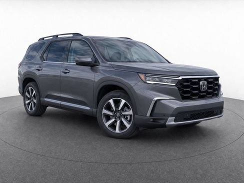 Used 2023 Honda Pilot Elite image 2